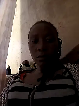 Snapshot of azina2 chatting on 18, 5, 2026 azina2 online show from 18, 5, 2026