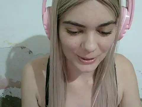 Snapshot of Angel_Ristoww chatting on 19, 5, 2026 Angel Ristoww online show from 19, 5, 2026