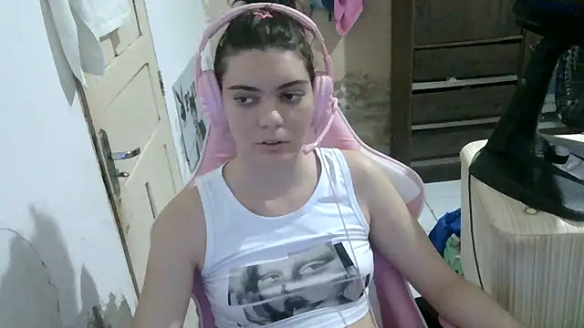 Snapshot of Angel_Ristoww chatting on 18, 7, 2026 Angel Ristoww online show from 18, 7, 2026