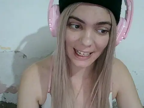 Snapshot of Angel_Ristoww chatting on 20, 5, 2026 Angel Ristoww online show from 20, 5, 2026