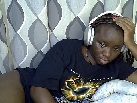 Snapshot of cute_gee5 chatting on 24, 6, 2026 cute gee5 online show from 24, 6, 2026