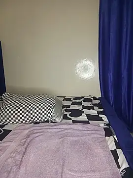 crazy-naughty06 online show from 17, 5, 2026