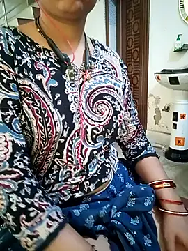 ZOYA-STRIP online show from 25, 5, 2026