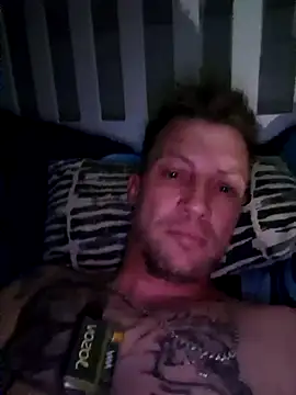 Snapshot of swissguy007 chatting on 31, 5, 2026 swissguy007 online show from 31, 5, 2026