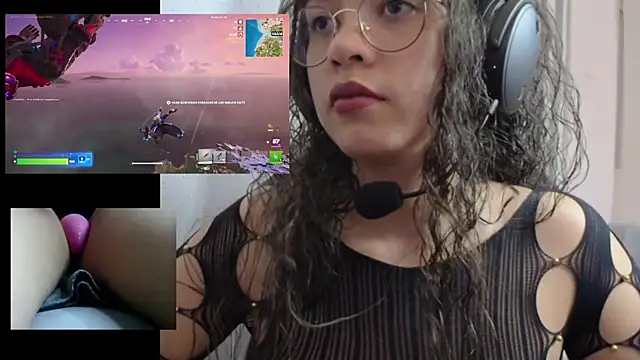 Snapshot of scarletdollof chatting on 27, 5, 2026 scarletdollof online show from 27, 5, 2026