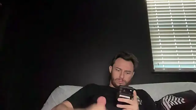 Tallhungcloudyyy online show from 22, 7, 2026