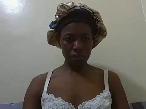Snapshot of Eebony_Bubbly chatting on 10, 6, 2026 Eebony Bubbly online show from 10, 6, 2026
