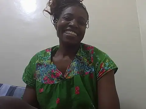 Snapshot of Eebony_Bubbly chatting on 24, 6, 2026 Eebony Bubbly online show from 24, 6, 2026