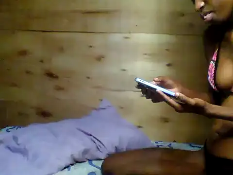 Snapshot of MyrahEbony chatting on 23, 5, 2026 MyrahEbony online show from 23, 5, 2026