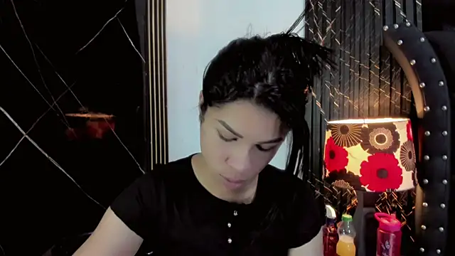 Snapshot of Nayara_K chatting on 1, 7, 2026 Nayara K online show from 1, 7, 2026