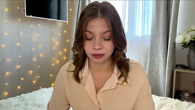 Snapshot of Lia_be_mine chatting on 2, 7, 2026 Lia be mine online show from 2, 7, 2026