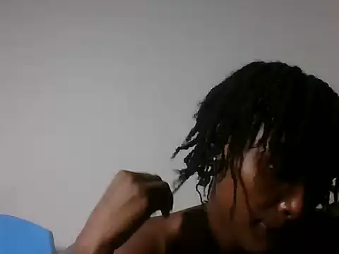 Snapshot of Sleek_petite chatting on 14, 6, 2026 Sleek petite online show from 14, 6, 2026