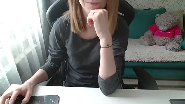 Snapshot of -Millamanka- chatting on 28, 5, 2026 -Millamanka- online show from 28, 5, 2026