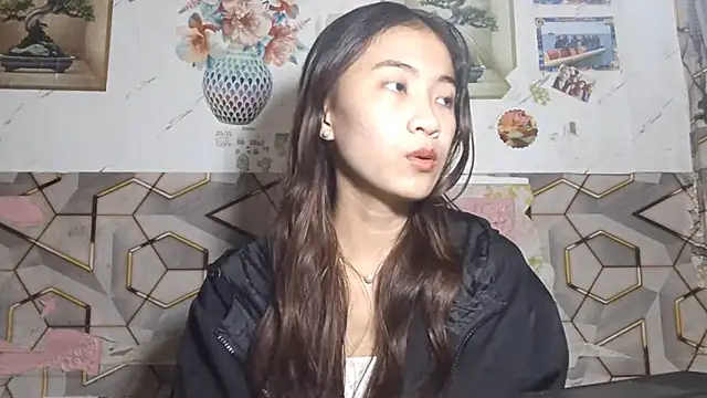 Snapshot of DeeannGunby chatting on 13, 7, 2026 DeeannGunby online show from 13, 7, 2026
