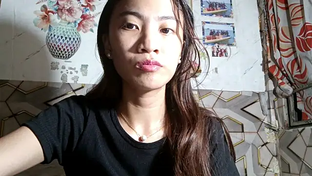 Snapshot of DeeannGunby chatting on 19, 6, 2026 DeeannGunby online show from 19, 6, 2026