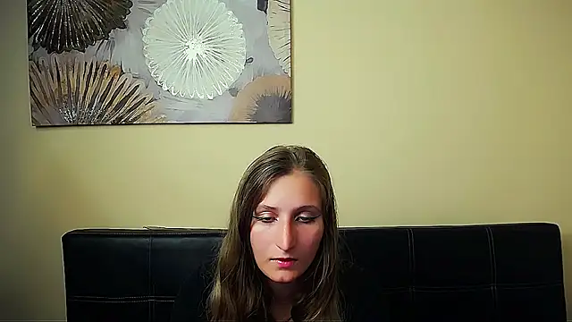 Jenny smille  online show from 7, 7, 2026