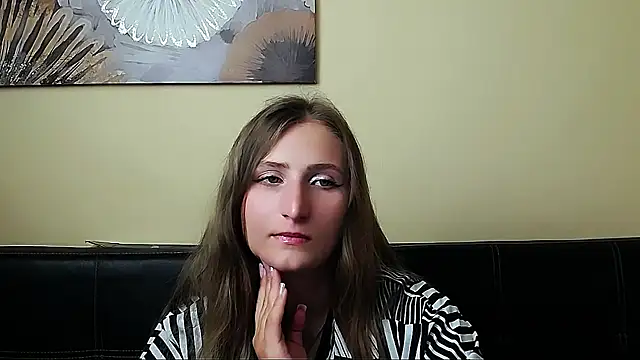 Jenny smille  online show from 1, 7, 2026