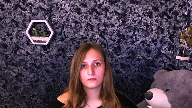 Jenny smille  online show from 29, 5, 2026