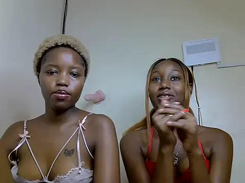 Snapshot of Pretty_kitty48 chatting on 3, 6, 2026 Pretty kitty48 online show from 3, 6, 2026