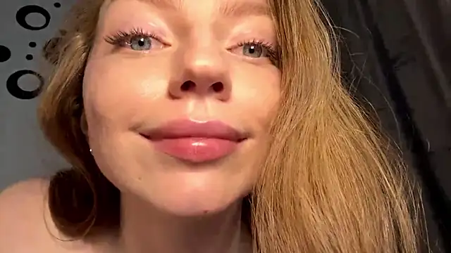 Snapshot of Auroralgnis chatting on 29, 6, 2026 Auroralgnis online show from 29, 6, 2026