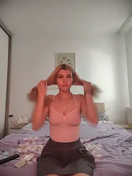 HotBlondie69 online show from 20, 6, 2026