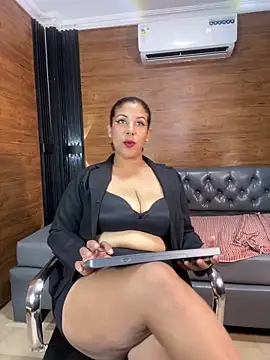 Snapshot of Alexia_Lerner chatting on 21, 5, 2026 Alexia Lerner online show from 21, 5, 2026