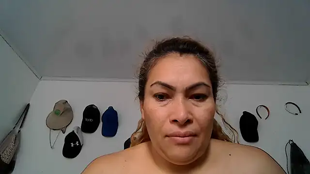 Snapshot of Layla-Astrum chatting on 21, 5, 2026 Layla-Astrum online show from 21, 5, 2026