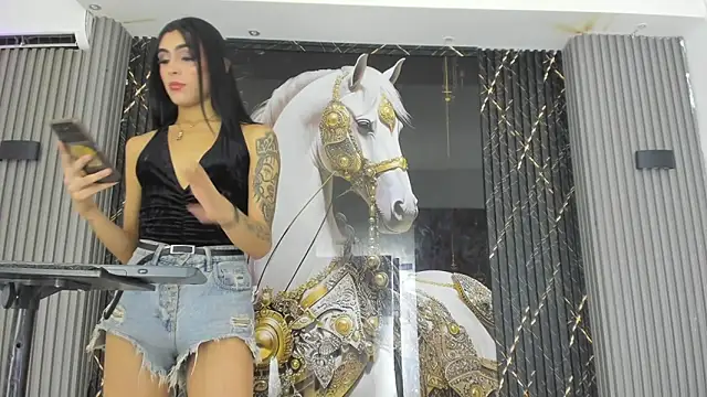 Snapshot of Violeta_Alvarez chatting on 3, 6, 2026 Violeta Alvarez online show from 3, 6, 2026