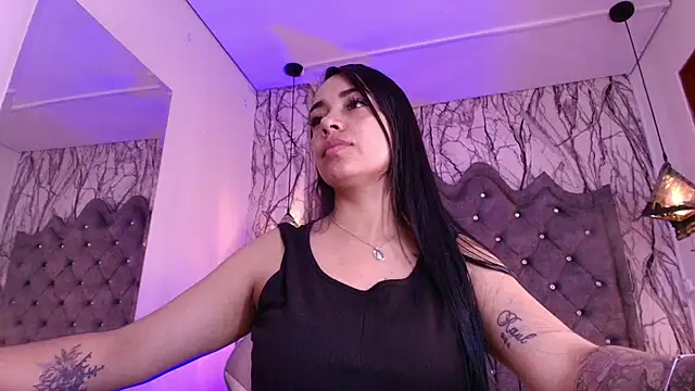 Snapshot of Queen_Nyxx chatting on 4, 6, 2026 Queen Nyxx online show from 4, 6, 2026