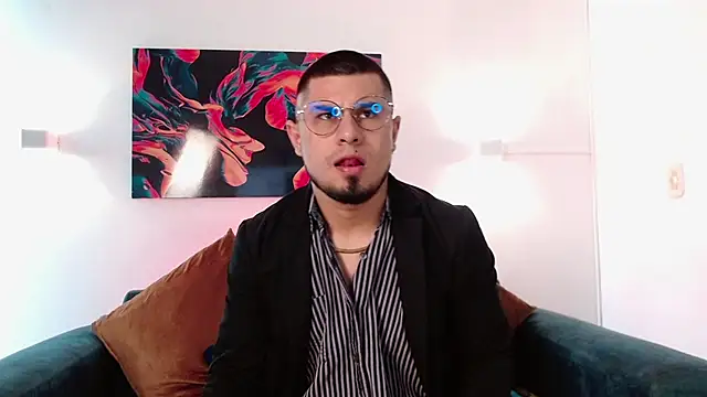 Snapshot of dominikvega chatting on 27, 5, 2026 dominikvega online show from 27, 5, 2026