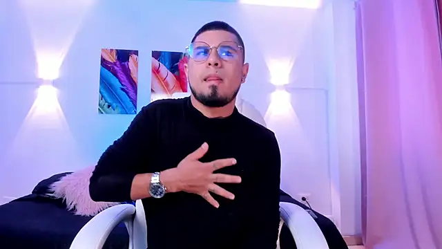 Snapshot of dominikvega chatting on 10, 6, 2026 dominikvega online show from 10, 6, 2026