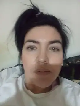 Snapshot of dhanya_moon chatting on 28, 5, 2026 dhanya moon online show from 28, 5, 2026