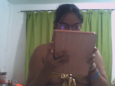 Snapshot of Gaby051001 chatting on 3, 6, 2026 Gaby051001 online show from 3, 6, 2026