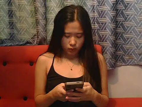 Snapshot of petiteasian_pinaygirl chatting on 11, 6, 2026 petiteasian pinaygirl online show from 11, 6, 2026