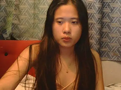 Snapshot of petiteasian_pinaygirl chatting on 20, 6, 2026 petiteasian pinaygirl online show from 20, 6, 2026