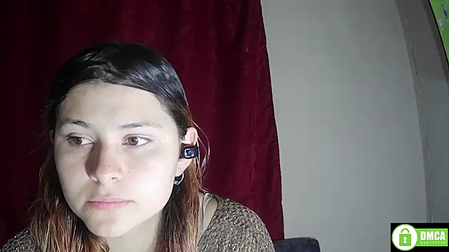 Snapshot of StarElii chatting on 4, 7, 2026 StarElii online show from 4, 7, 2026