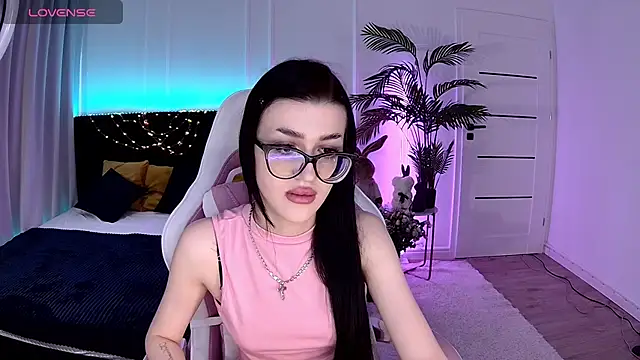 Snapshot of Ariella_Me chatting on 16, 6, 2026 Ariella Me online show from 16, 6, 2026