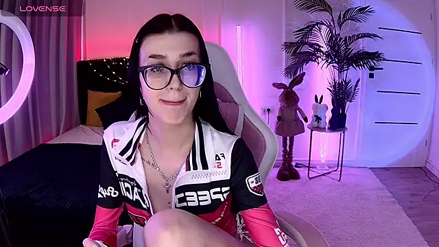 Snapshot of Ariella_Me chatting on 25, 6, 2026 Ariella Me online show from 25, 6, 2026