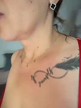 Hot-Milf4U online show from 31, 5, 2026