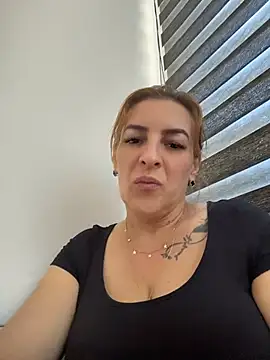 Hot-Milf4U online show from 15, 6, 2026