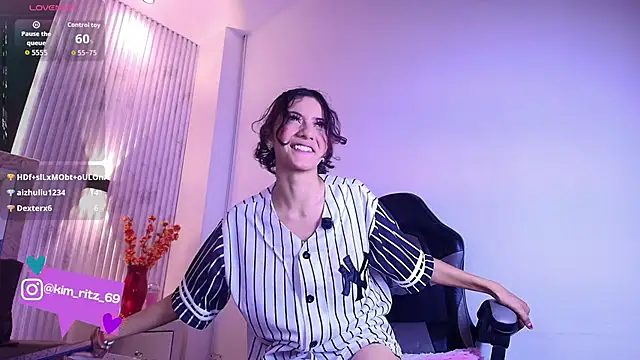 Snapshot of Kim_Ritz chatting on 2, 6, 2026 Kim Ritz online show from 2, 6, 2026