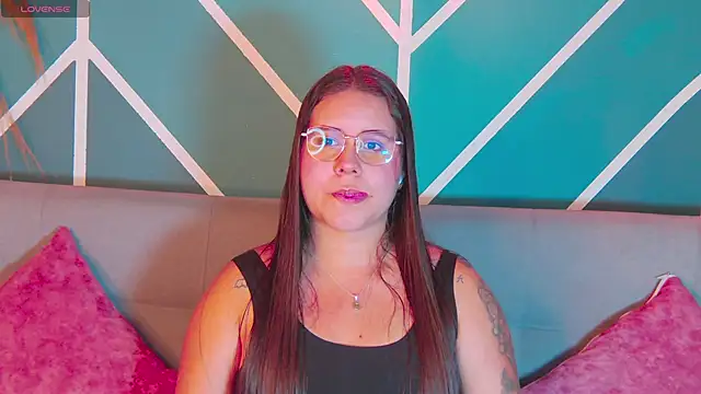 Lia Avalon online show from 2, 6, 2026