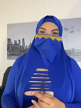 Amira 002 online show from 20, 5, 2026