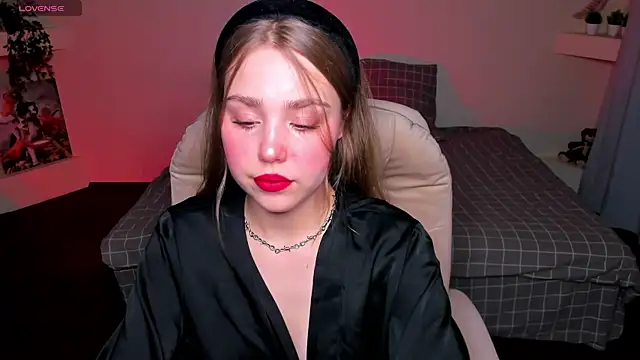 Snapshot of Muse228 chatting on 19, 5, 2026 Muse228 online show from 19, 5, 2026
