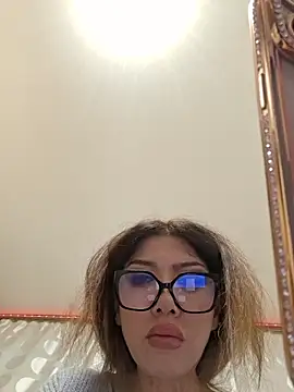 JessicaNichols  online show from 14, 6, 2026