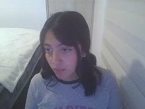 Emma Cut online show from 25, 7, 2026