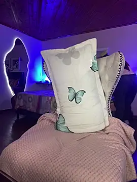 Angela pink18 online show from 2, 7, 2026