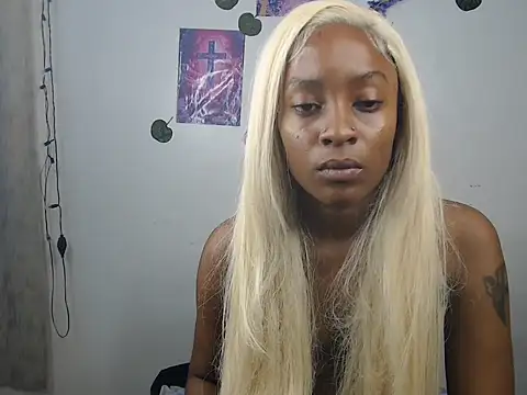 Snapshot of -HotMess chatting on 19, 7, 2026 -HotMess online show from 19, 7, 2026