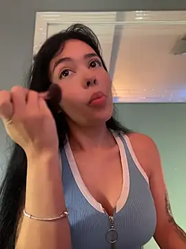 Snapshot of FERNANDAXX_ chatting on 28, 5, 2026 FERNANDAXX online show from 28, 5, 2026