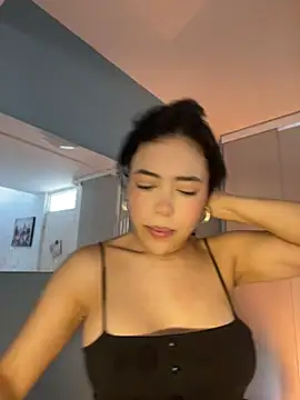 Snapshot of FERNANDAXX_ chatting on 9, 7, 2026 FERNANDAXX online show from 9, 7, 2026